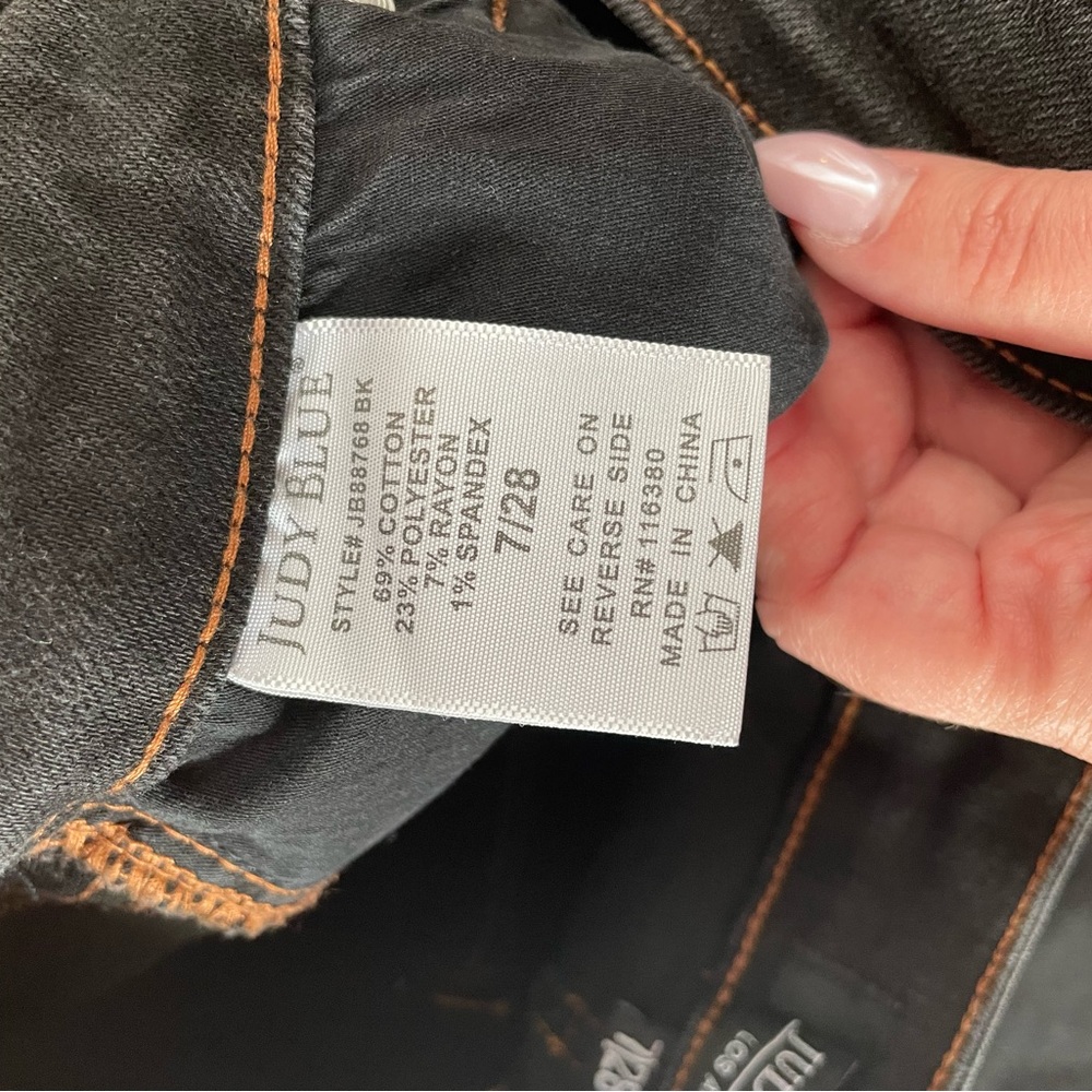 Judy Blue: High-Rise Tummy Control Skinny Fit Denim NWOT - Picture 10 of 12